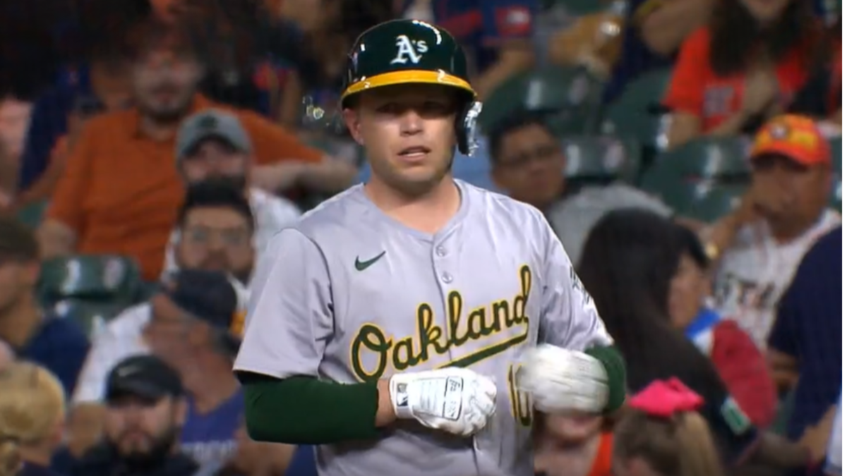 The Atlanta Braves acquire infielder Nick Allen from the Oakland Athletics.