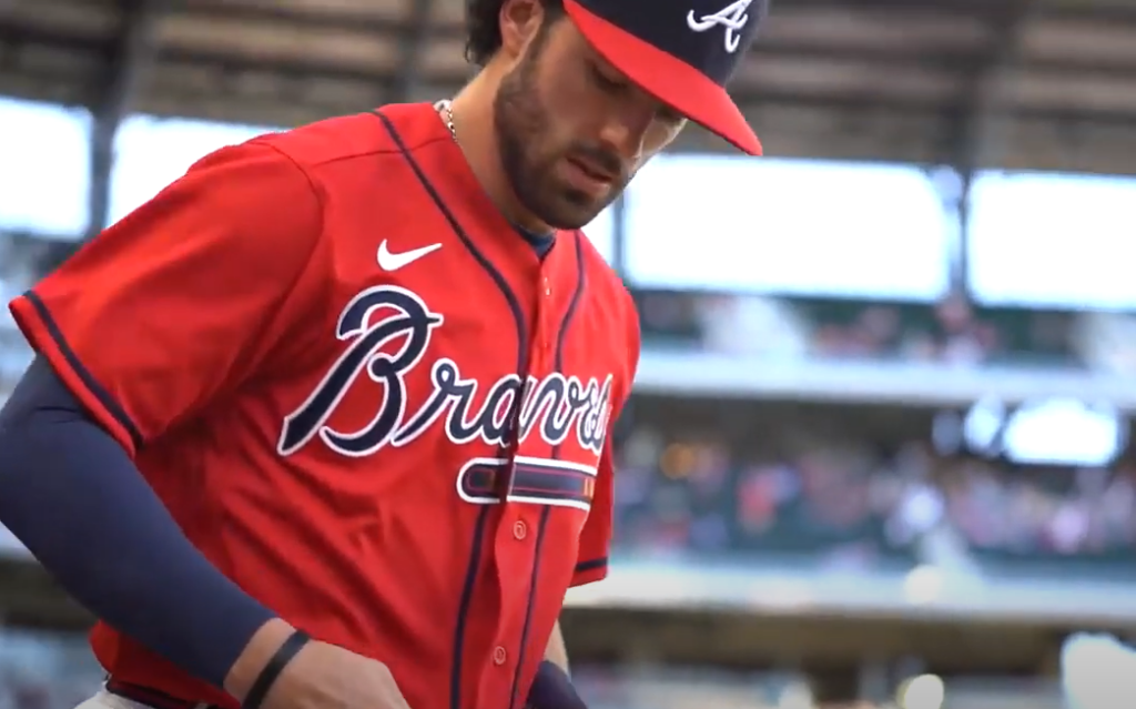 Soler and Dansby Swanson hit back-to-back homers in Game 4.