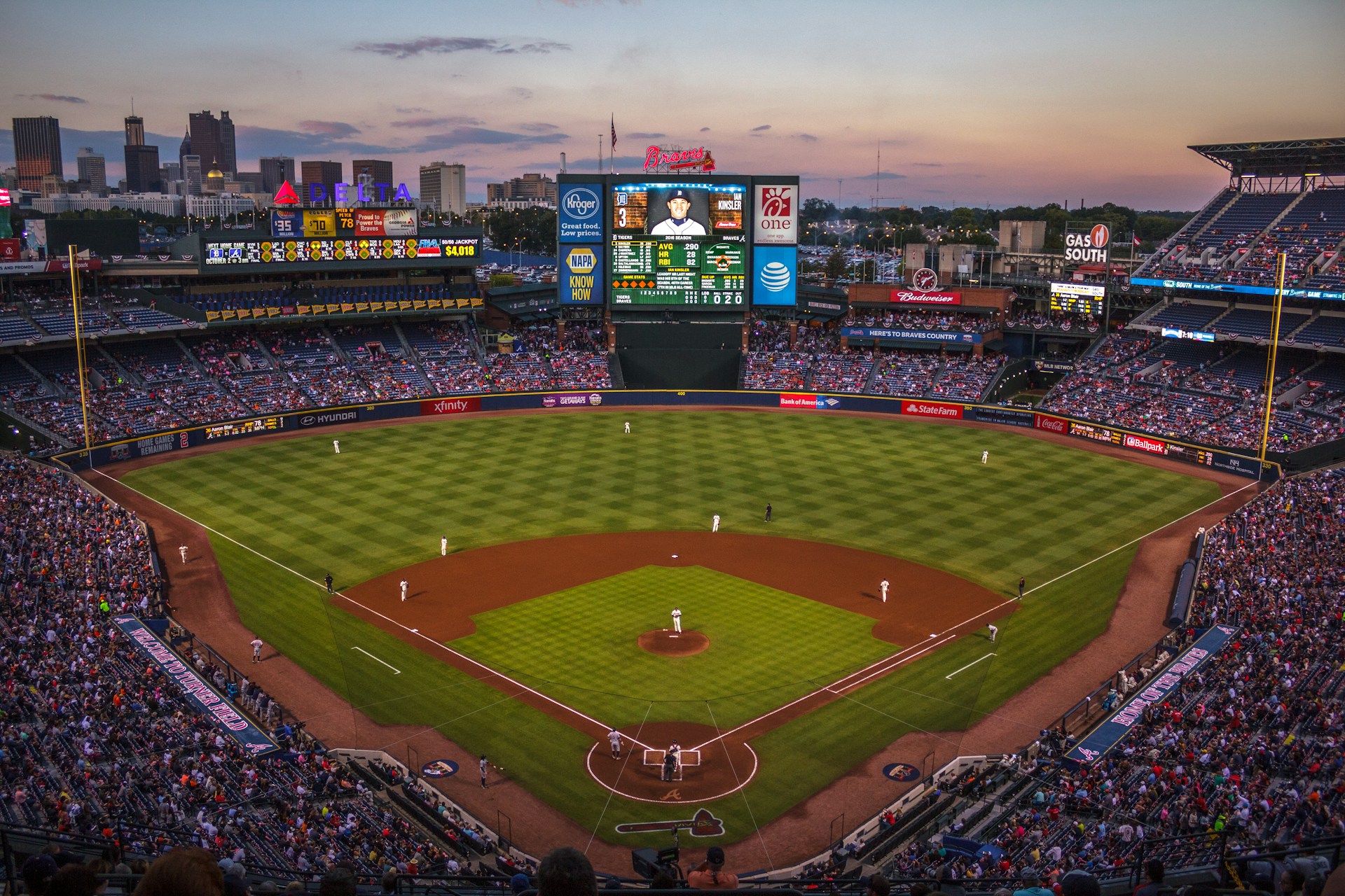 The Braves organist is back for another season!