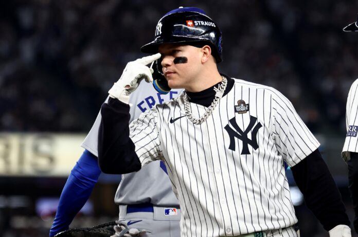 Braves Add Ex-Yankee Starting OF in Surprise Signing Braves Add Ex-Yankee Starting OF in Surprise Signing
