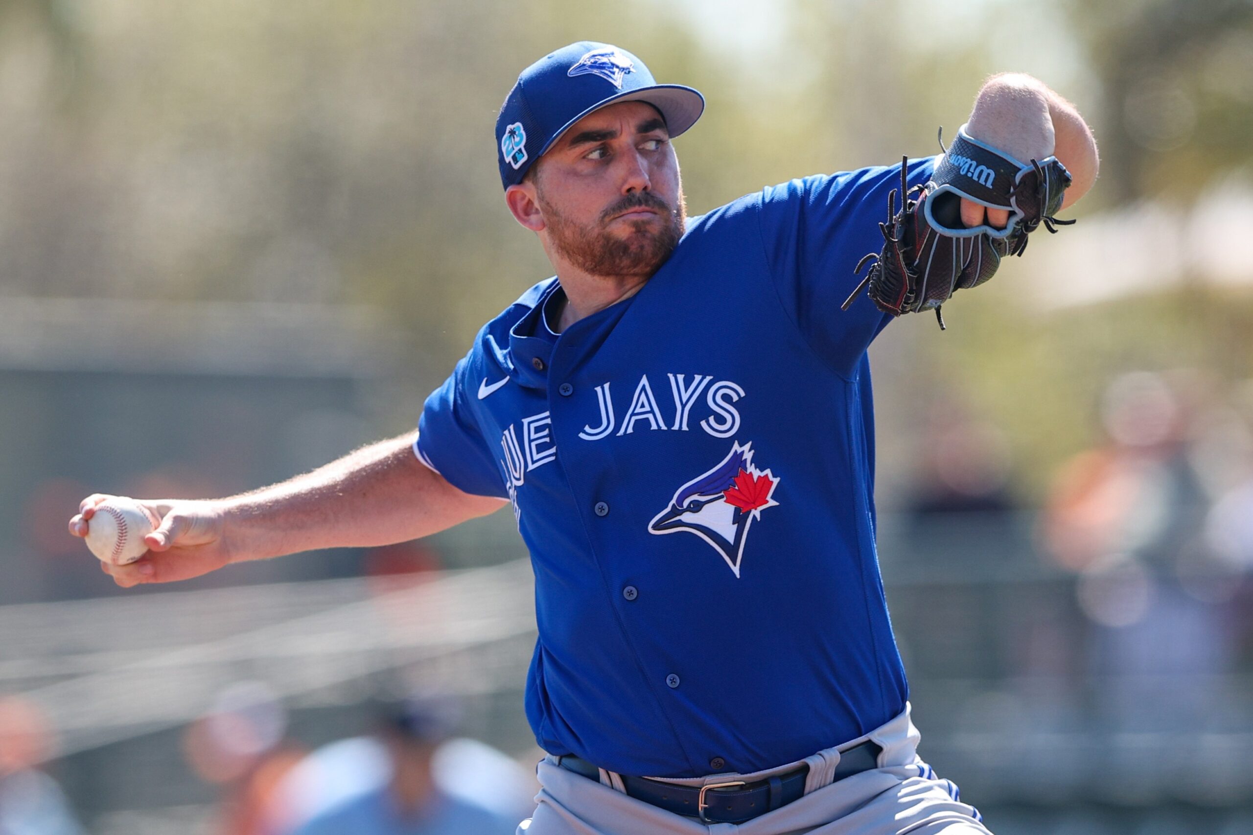 Braves Bet on New Arm, Say Goodbye to a Vet