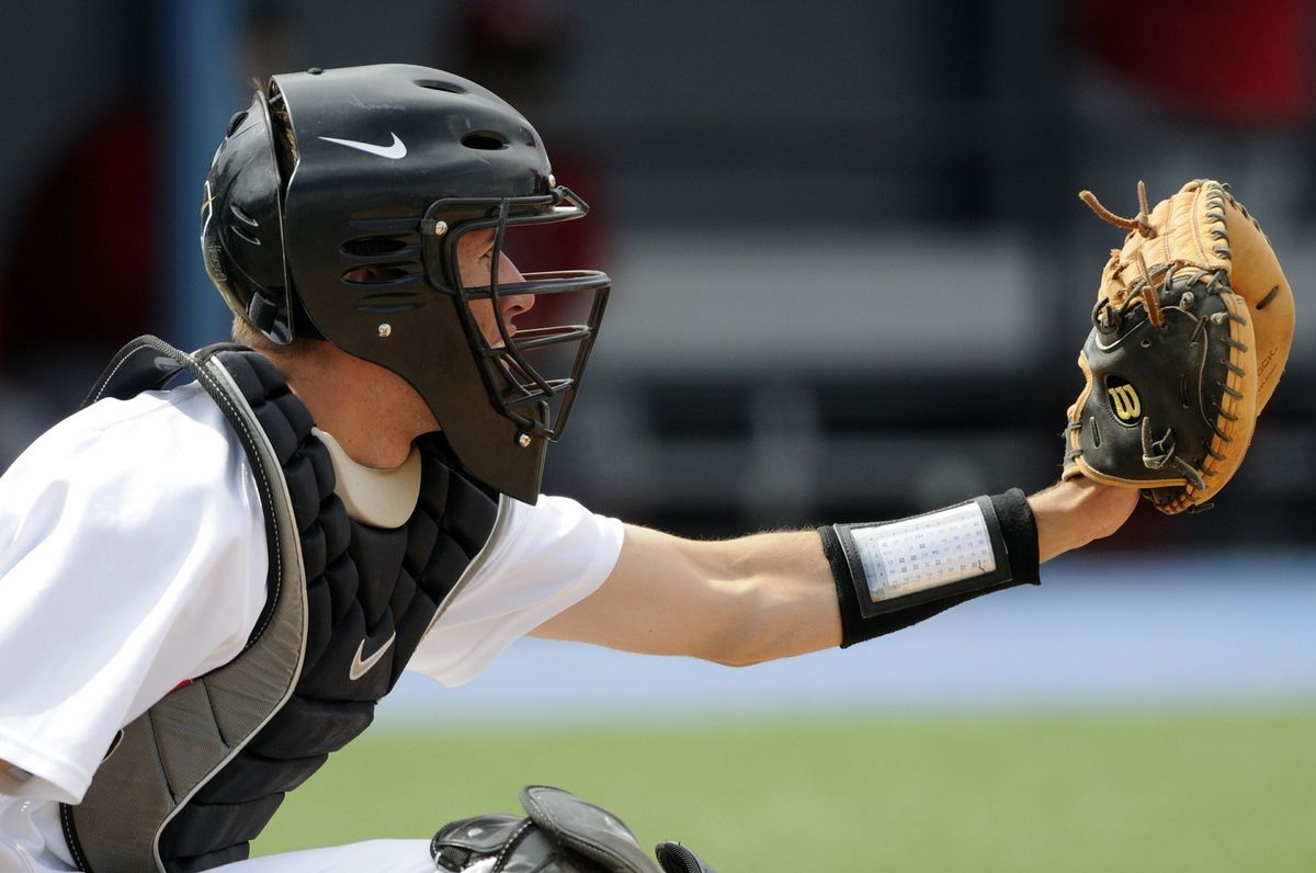 baseball-catcher-giving-target - ATL Braves Country