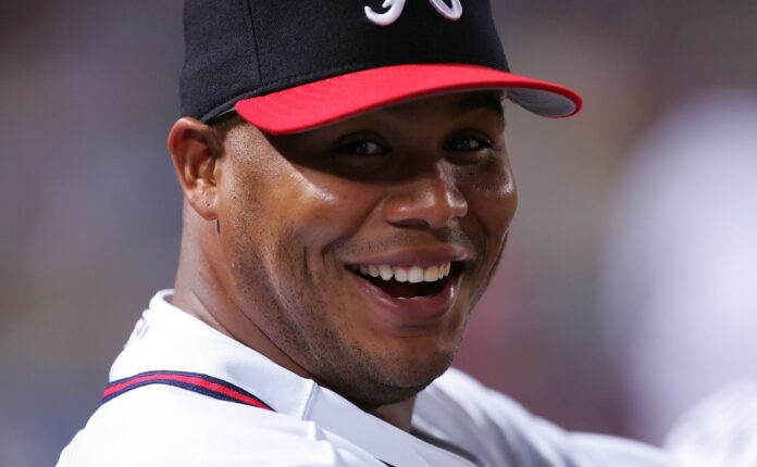 Braves Fans Time-Travel After Andruw Jones’ Son Makes Unreal Catch