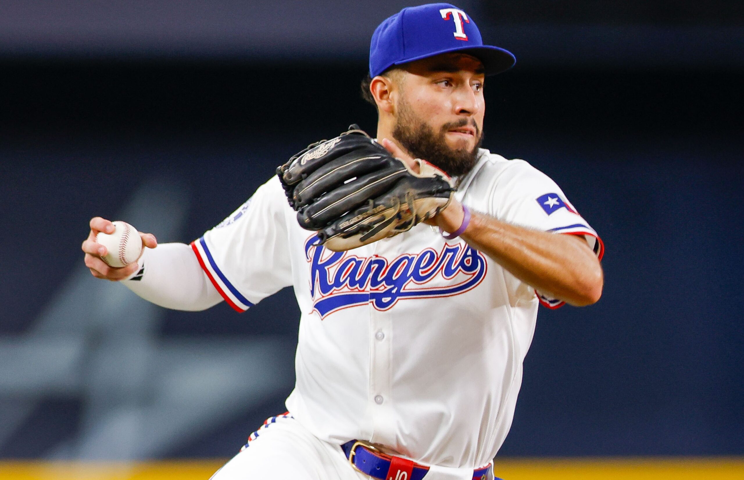 Braves Acquire Infielder From the Rangers, Arcia DFA'd
