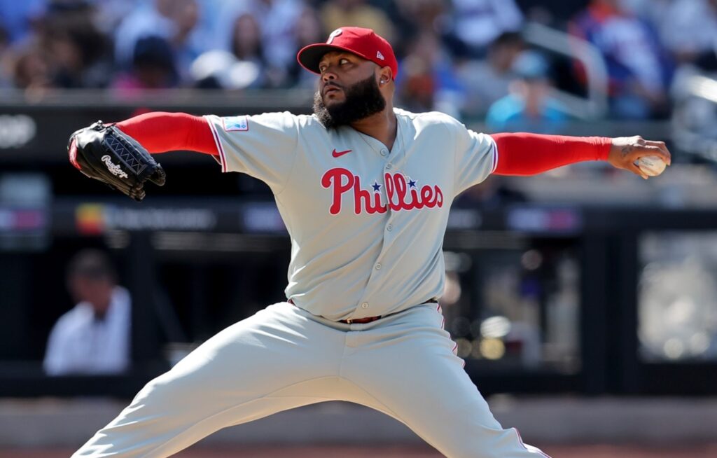 Philadelphia Phillies (28–18): A Hole in the Bullpen