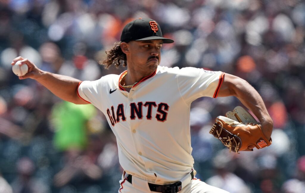 San Francisco Giants (28–19): Jordan Hicks' Role Reversal