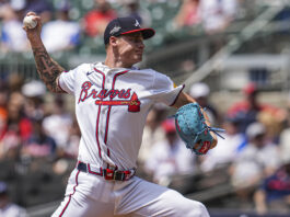 Mid-PA Pitcher Pull: Brilliant Tactic or Big Mistake?