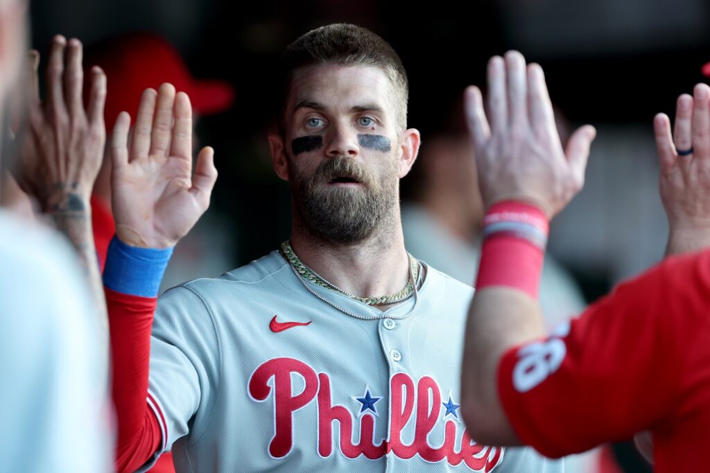 Phillies Win, Suárez Shines