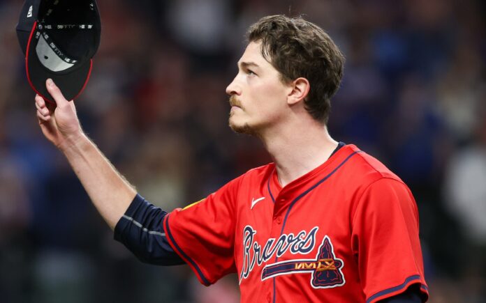 Former Braves Ace Compares Pressure in Atlanta to New York Former Braves Ace Compares Pressure in Atlanta to New York