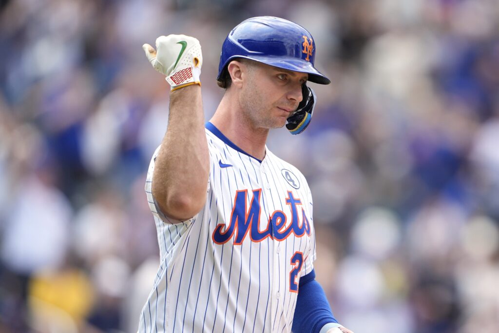 Alonso Steps Up to Back Soto
