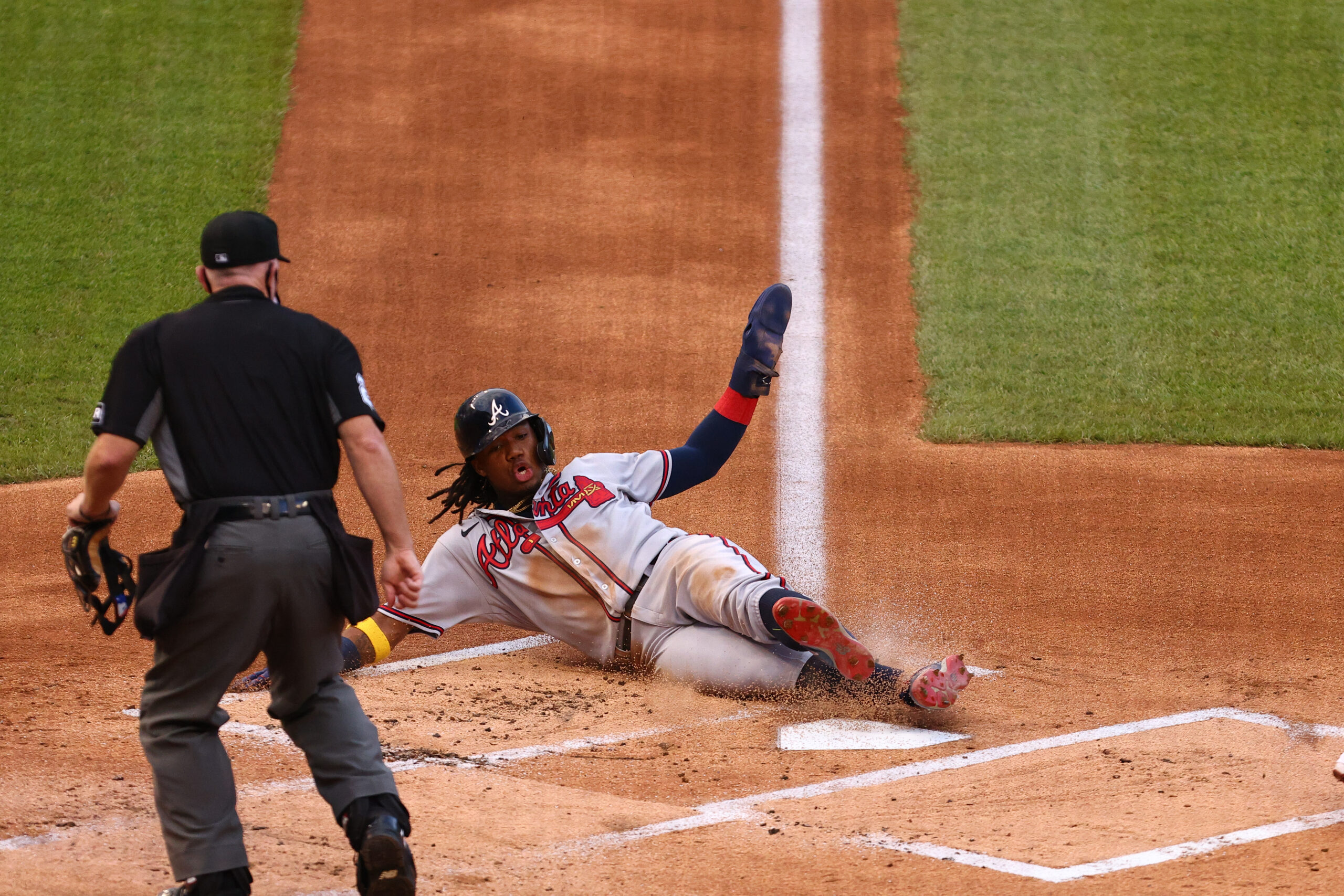 Ronald Acuña First Fall