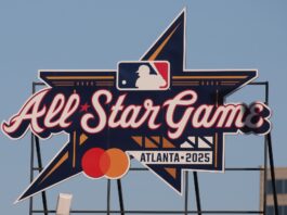 Atlanta Unveils Amazing Hark Aaron Tribute During All-Star Game