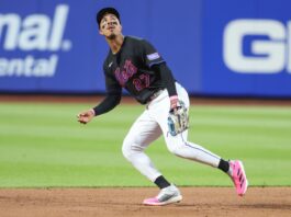 First-baseman Commits Horrific Blunder, Gets Roasted by Announcer