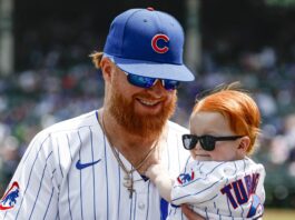 Special Moment Shows Why the Cubs Still Have Justin Turner