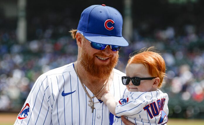 Special Moment Shows Why the Cubs Still Have Justin Turner