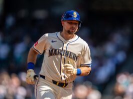 Cal Raleigh Smashes Long Standing MLB record