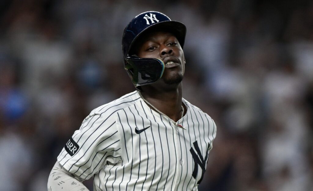 Yankees' Chishom Reveals Personal Matters Post Game - ATL Braves Country Yankees' Chishom Reveals Personal Matters Post Game