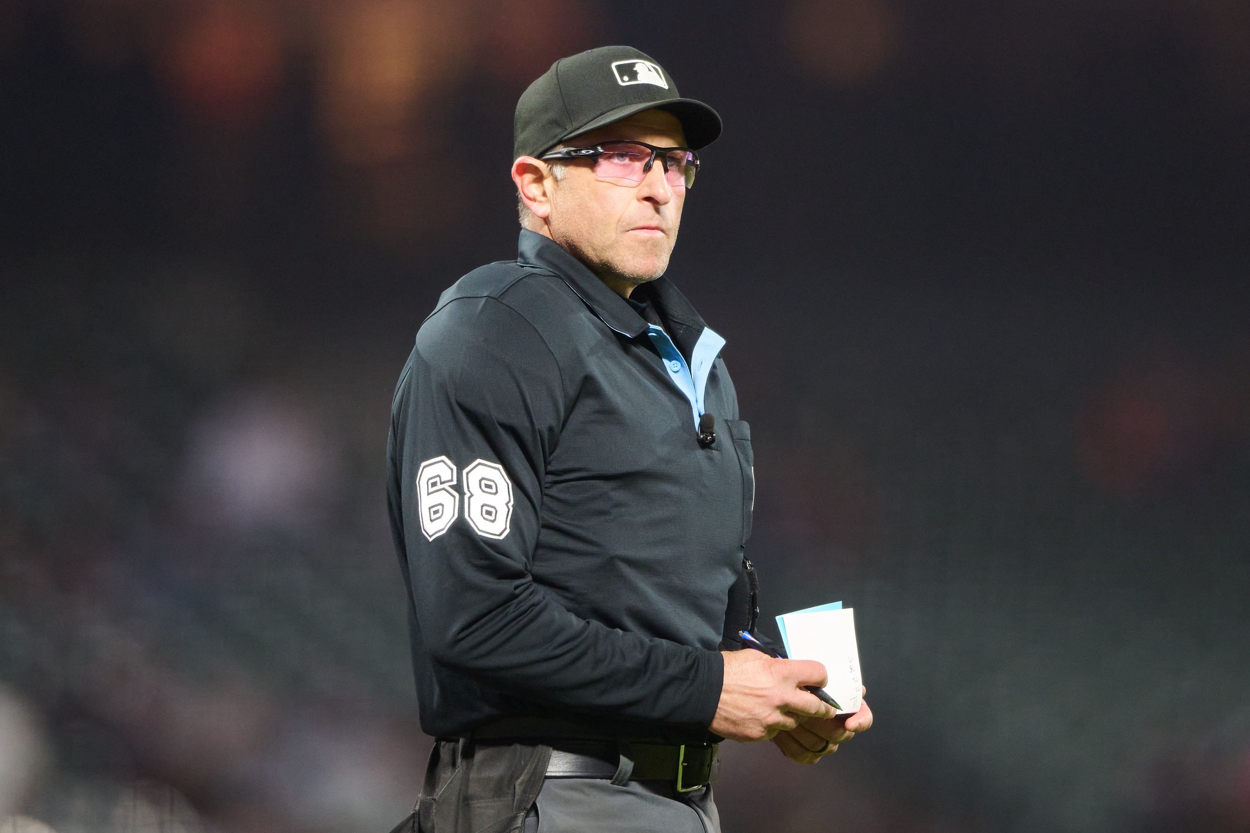 Umpire Completely Freezes on Close Call Play at First Umpire Completely Freezes on Close Call Play at First