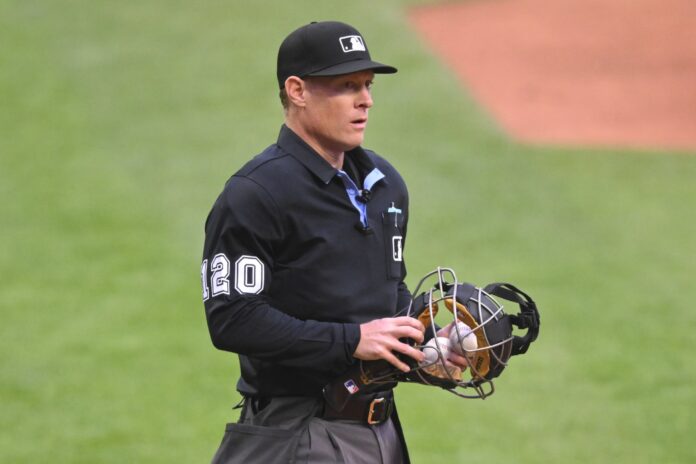 Game Ends on Disaster Call by Umpire, Yankees Furious Game Ends on Disaster Call by Umpire, Yankees Furious