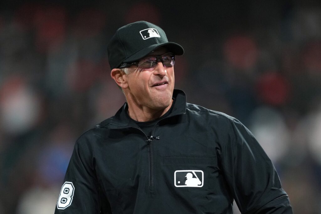 Delayed Umpire Call Sends Everyone Scrambling - ATL Braves Country Delayed Umpire Call Sends Everyone Scrambling