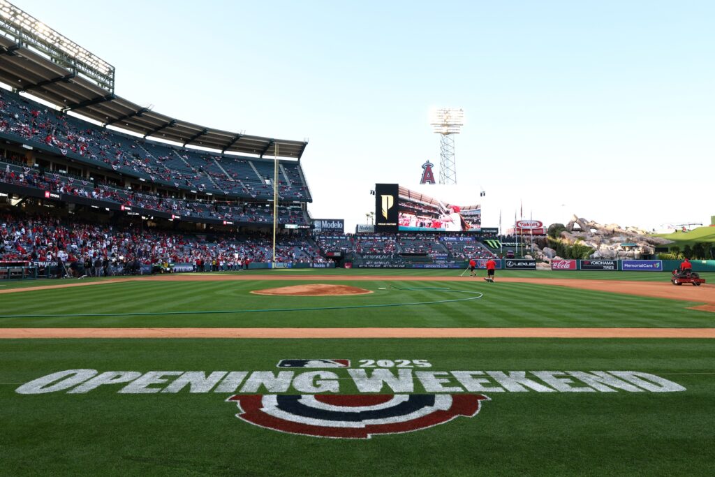 Giants vs. Yankees on Netflix? Believe It.