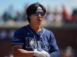 Braves Claim Gold Glove Infielder Off Waivers