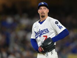 Dodgers Pitcher Refuses To Leave Field, Onfield Cluster