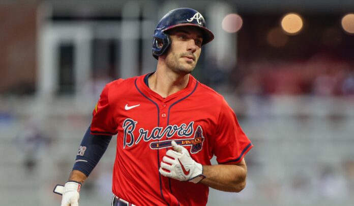 Braves' Matt Olson, Brian Snitker Ejected After Controversial Call