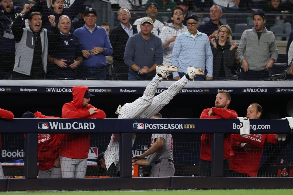 Ryan McMahon Channels Jeter With Dugout-Diving Grab