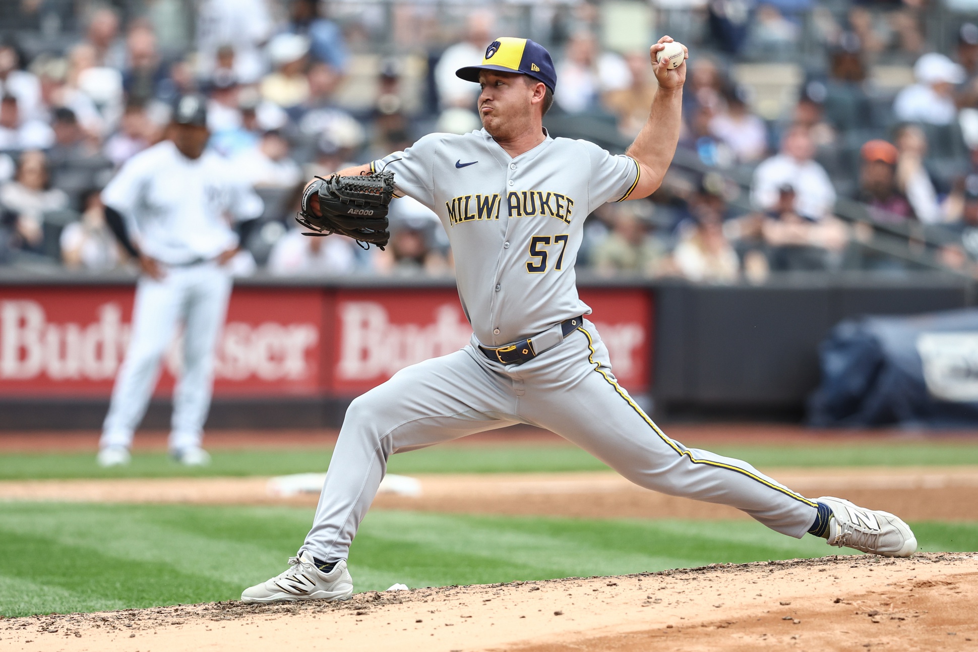 Braves Sign 27-Year Old Lefty, And Fans Are Buzzing