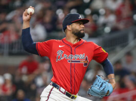 The Braves Bring Back Star Reliever, Fans Are Buzzing The Braves Bring Back Star Reliever, Fans Are Buzzing