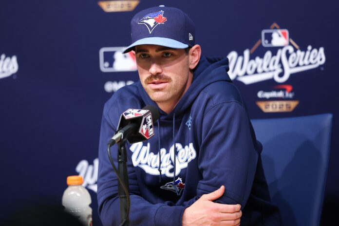 Blue Jays Ace Signs Massive Contract, Skips Free Agency Blue Jays Ace Signs Massive Contract, Skips Free Agency