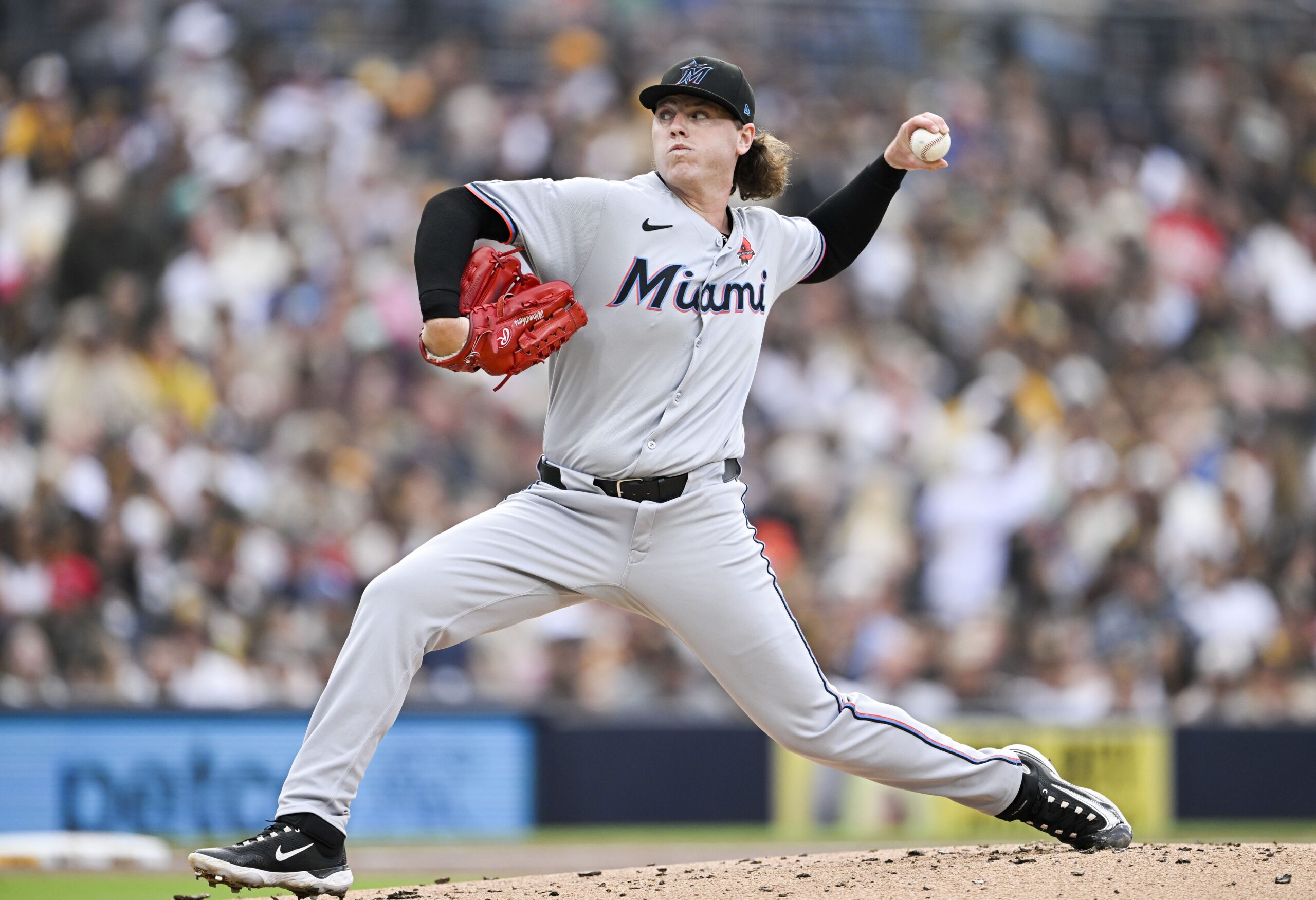Yankees Acquire Lefty Ace From Marlins in Five-Player Deal
