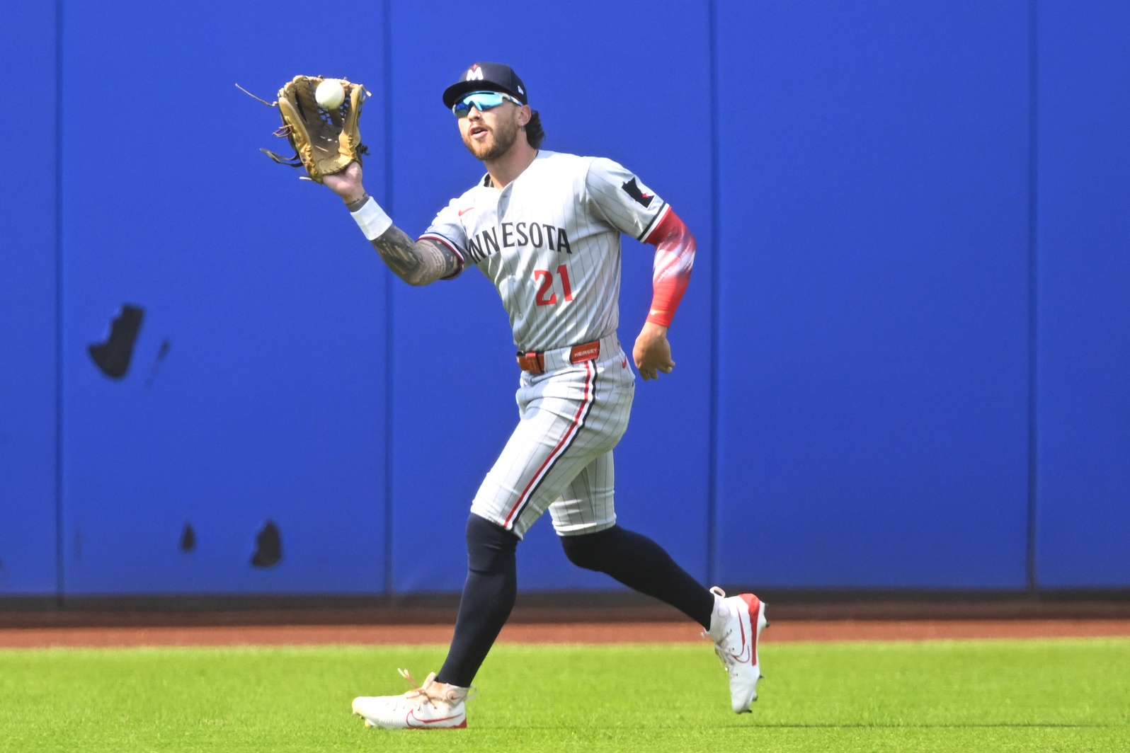 The Braves Sign Speedy Twins Outfielder to Deal