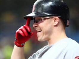 Red Sox Legend Reveals Alarming Clubhouse Gun Incident Red Sox Legend Reveals Alarming Clubhouse Gun Incident