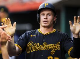 Dodgers Sign 57-Home Run Outfielder Off Waivers