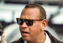 Trump Cozies Up To MLB Star After Calling Him a ‘Druggie’ Trump Cozies Up To MLB Star After Calling Him a 'Druggie'