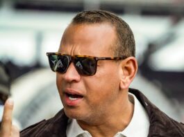 Trump Cozies Up To MLB Star After Calling Him a 'Druggie'