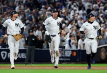 Yankees Send Warning After Blowout Win Over Giants Yankees Send Warning After Blowout Win Over Giants