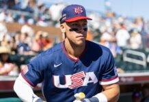 Aaron Judge Trolled by Fans for ‘Worst Speech Ever’ Aaron Judge Trolled by Fans for 'Worst Speech Ever'