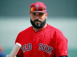 Braves Sign World Series Champion Minutes Before Cubs Game