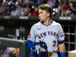Mets Star Makes Astonishing Catch on his MLB Debut Mets Star Makes Astonishing Catch on his MLB Debut