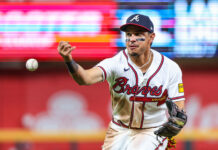 Braves Outfielder Fools Everyone With Trick Play Braves Outfielder Fools Everyone With Trick Play