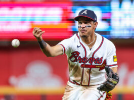 Braves Outfielder Fools Everyone With Trick Play