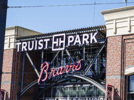 Packed Braves House