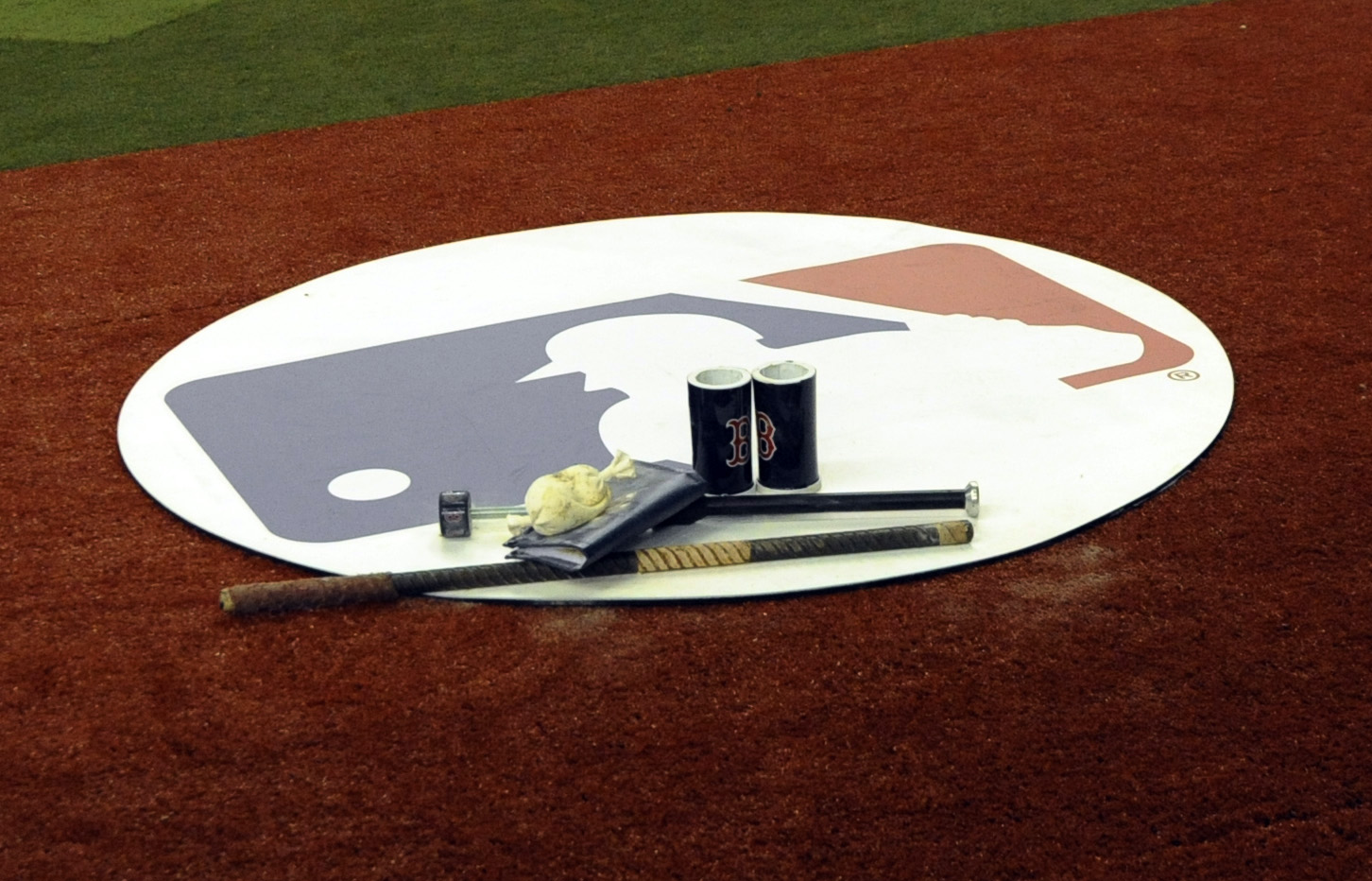 Red Sox Legend Dead at 62, Son Pays Emotional Tribute