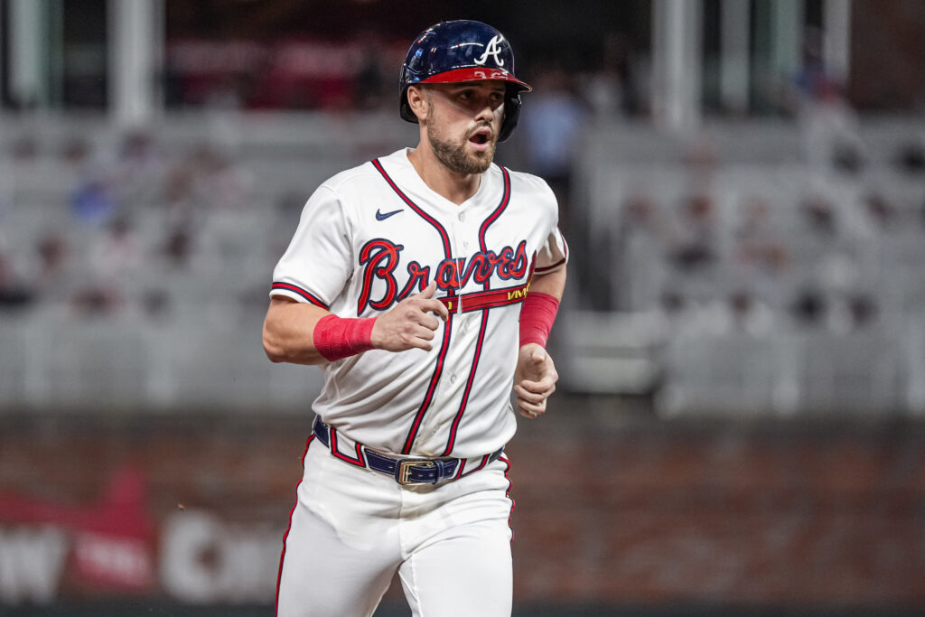 Braves Scramble After Thomas Is Scratched