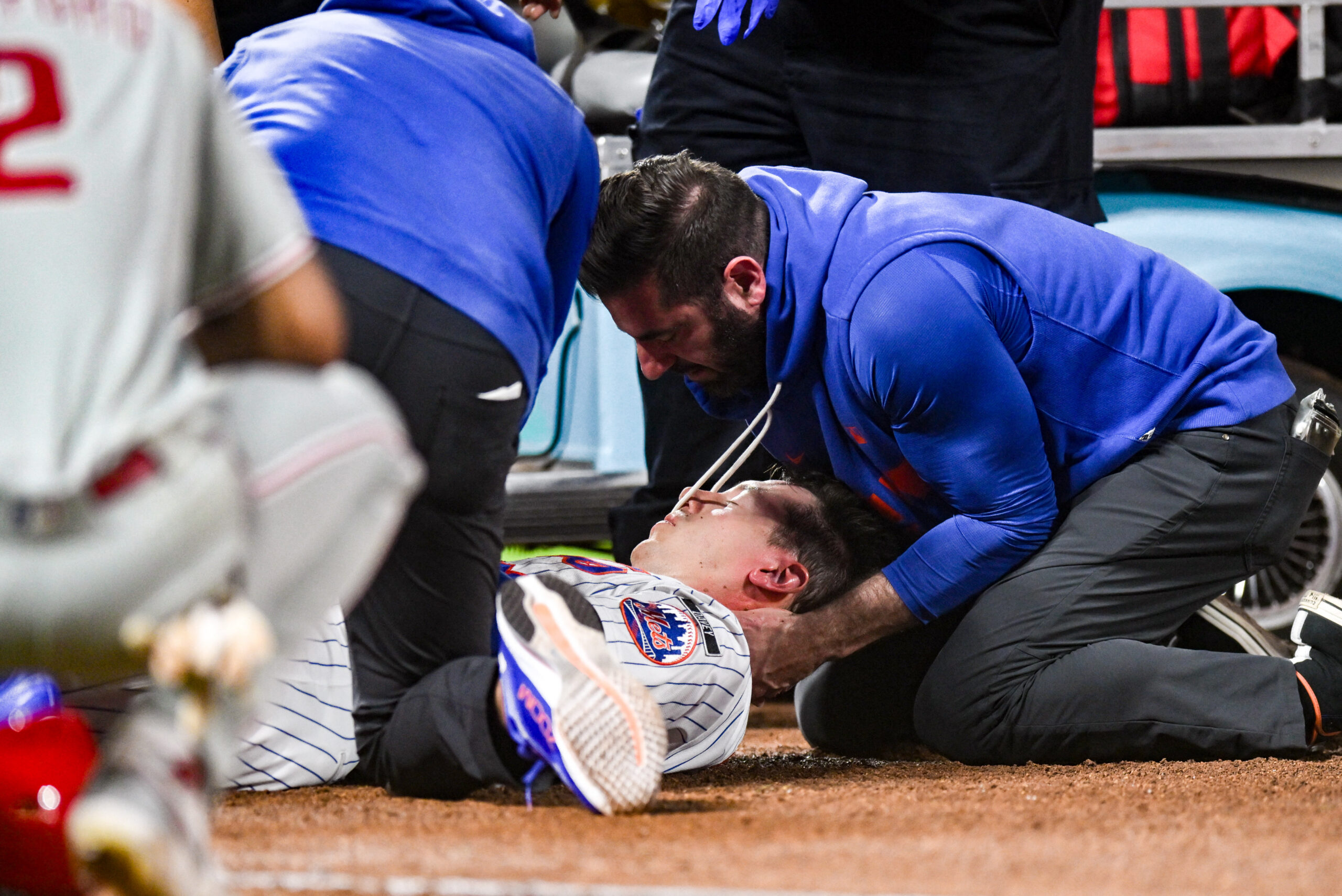 Mets Star Rushed To Hospital After Scary Head Injury